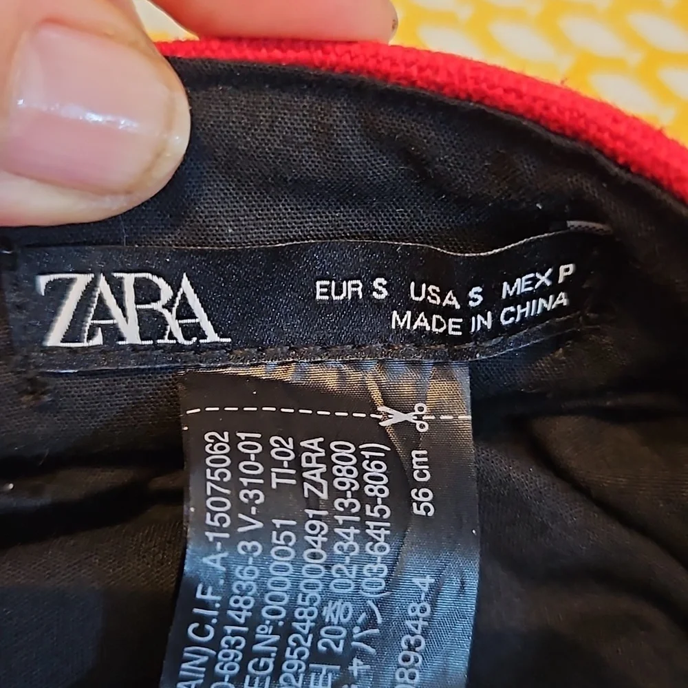 Zara 56cm red sports cap canvas / denim bought but never worn - Picture 8 of 11
